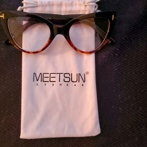 Fashion eyeglasses  no prescription .NWOT